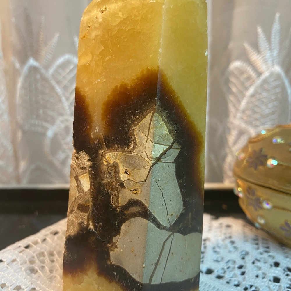 Beautiful Septarian Tower